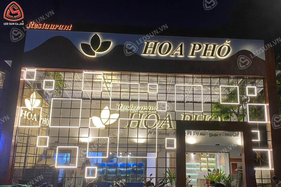 bảng hiệu nhà hàng