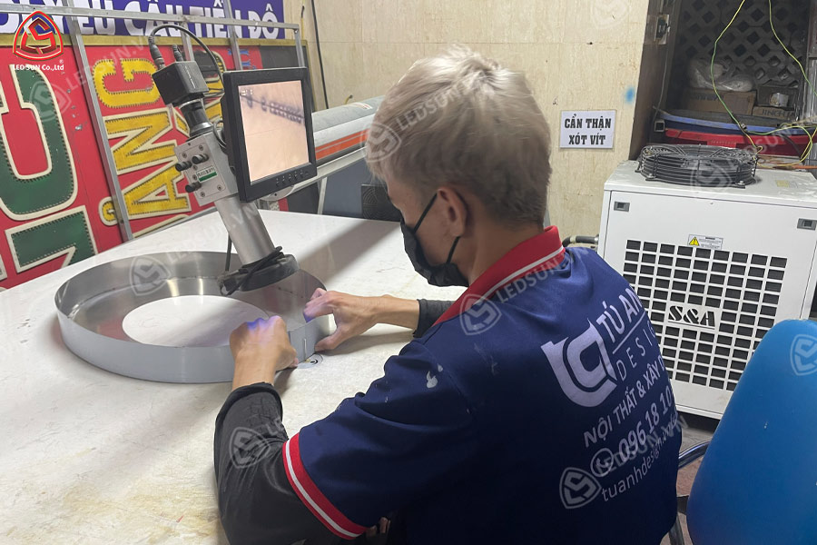 Gia công chữ inox tphcm