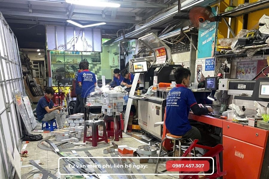 gia công chữ inox quận 7