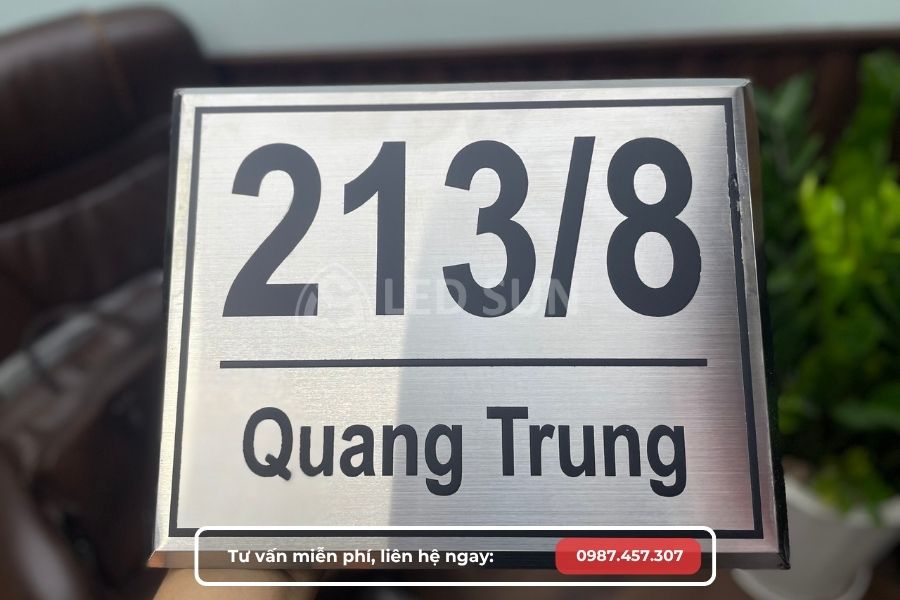 bảng số nhà inox trắng xước ăn mòn