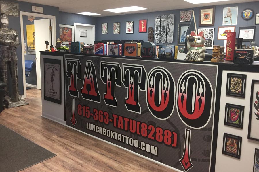 decor quần tiệm tattoo