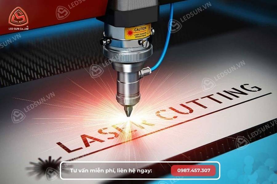 Máy cắt laser để gia công chính xác