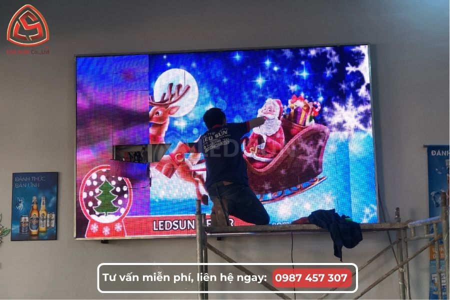 Led Sun thi công màn hình LED cho nhà hàng và quán nhậu
